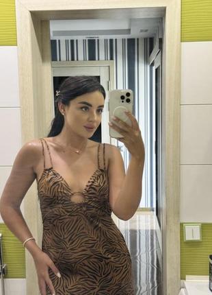 Шовкова сукня в анімалістичний принт