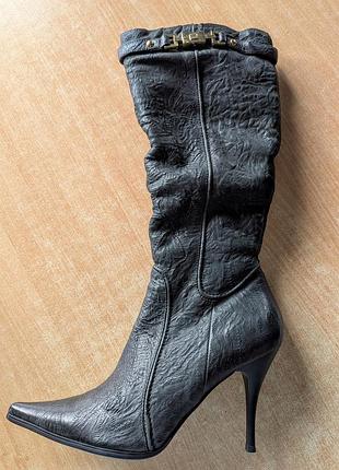 Чоботи шкіряні зима. нові.
розпродаж. розмір 39, 40