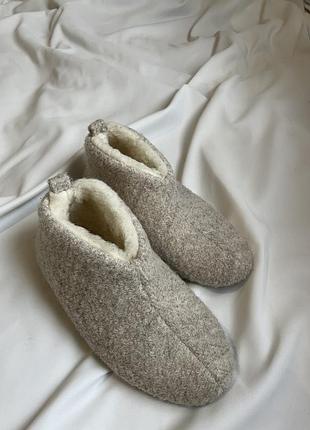 Тепличные тапули для дома