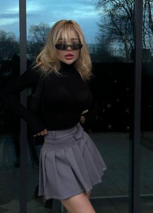 Трендова спідниця-шорти з костюмки