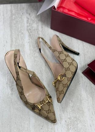 Туфлі жіночі