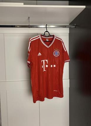 Футбольна форма футболка adidas bayern munchen muller 25 l спортивна футболка форма