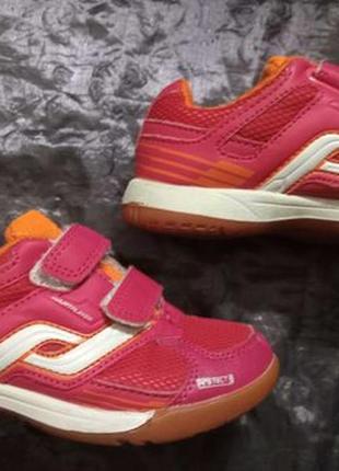 Продам кроссовки 28 nike 5