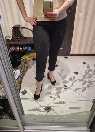 Штани жіночі стрейчеві укорочені 46р