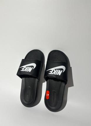 Тапки nike в черном цвете