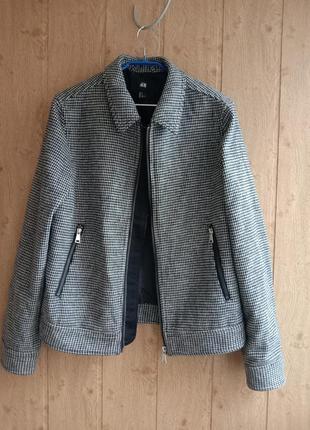 Бомбер жіночий з вовни