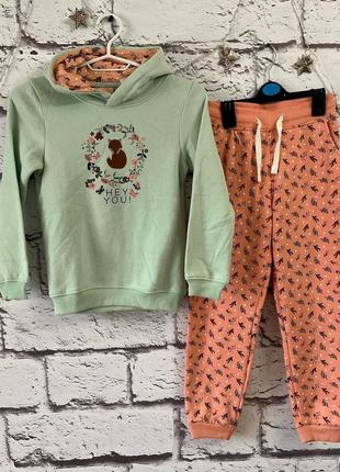 Утепленный спортивный костюм для девочки 122/128