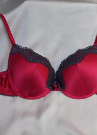 Бюстгальтер шелковый