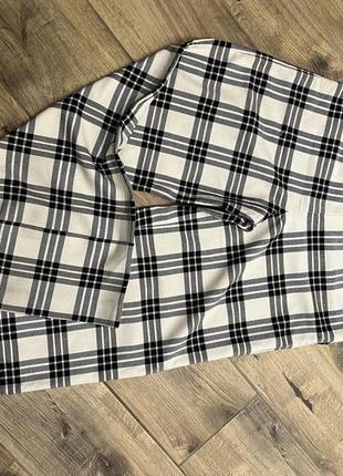 Стильные брюки в клетку