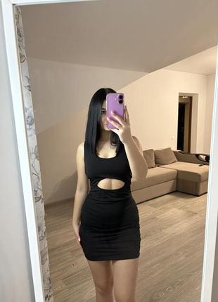 Сукня коротка