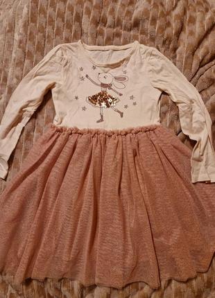 Платье на девочку