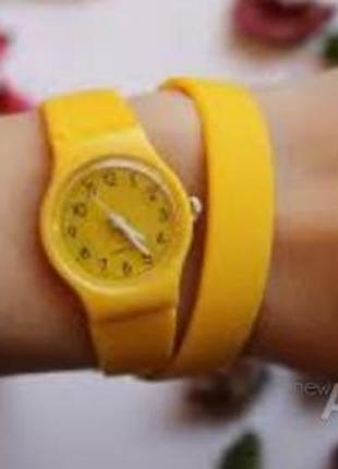 Швейцарские часы swatch с длинным ремешком желтые б/у