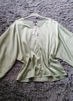 Атласная блуза с пышным рукавом баф крой летучая мышь различного размера от сорок восьмого до пятидесяти шестого