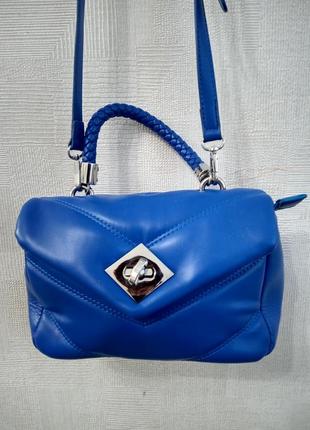 Сумка женская,новая, очень классная, мягенькая,через плечо, макально также на подарок, потому что красивая