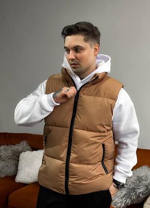 Чоловіча утеплена жилетка бежева8 фото