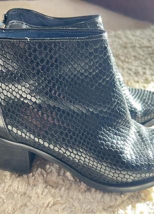 Козаки, чорні, 38 розмір