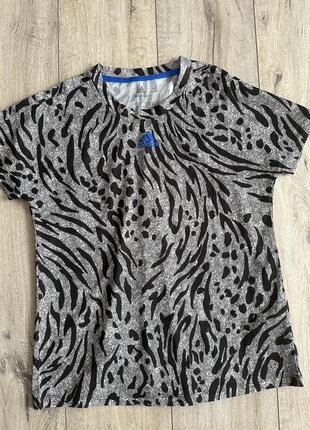 Футболка adidas