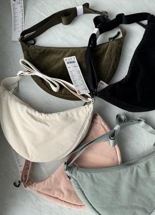 Вельветовая сумка-полумесяц бананка uniqlo