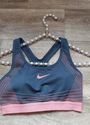 Спортивный топ nike с чашками