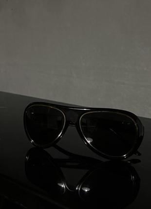 Сонцезахисні окуляри saint laurent