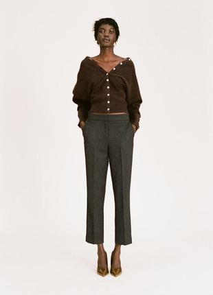 Светр жіночий