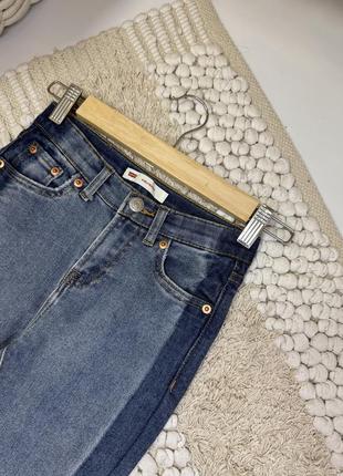 Джинси levis