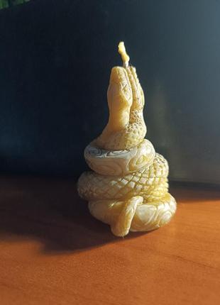 Свеча две змеи