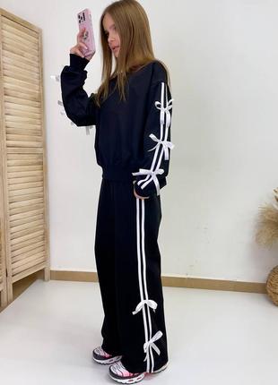 Трендовый костюм для девочки