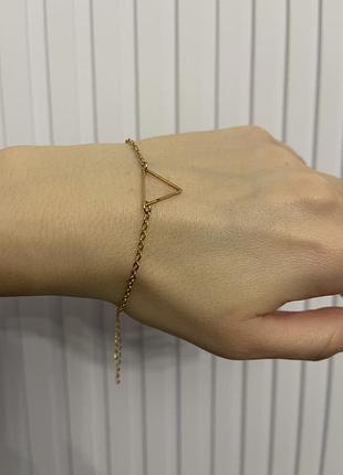 Тонкий браслет цепочка с треугольником guess