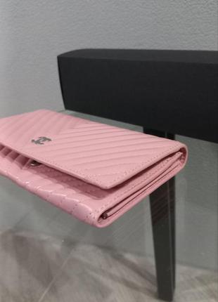 Рожевий жіночий гаманець chanel