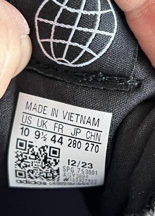 Adidas кросівки оригінал 2