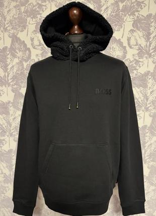 Толстовка hugo boss.