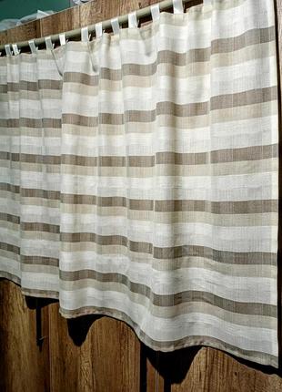 Лёгкая шторка на петлях