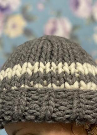 Женская зимняя серая шапка из грубой нитки, шерсть1 фото