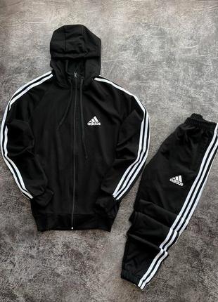 Спортивный костюм adidas с капюшоном