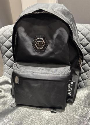 Продам новый рюкзак philipp plein. оригинал. куплен в фирменном магазине. первая цена 75097