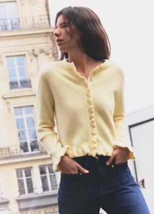 Трикотажный желтый кардиган zara