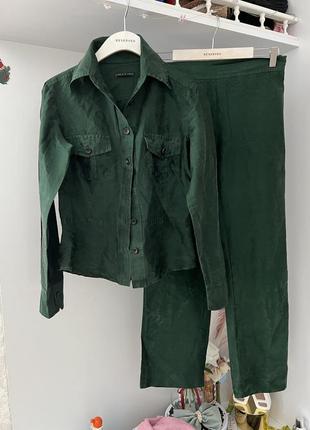 Крутой шелковый изумрудный костюм asos