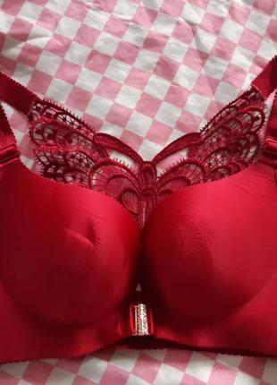 Бюстгалтер