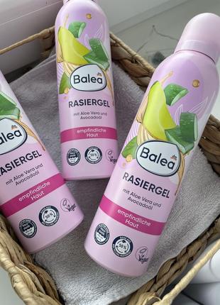 Гель для гоління balea rasiergel mit aloe vera und avocadool