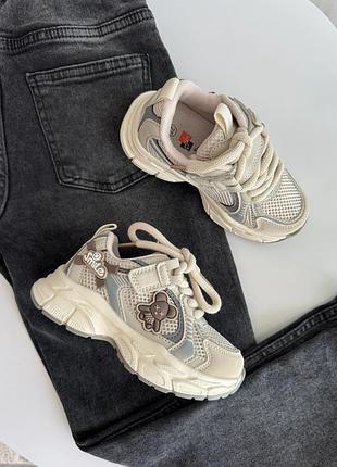 Кроссовки для детей 4