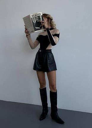 Шорты женские из эко-кожи на замши, стильные и удобные шортики, цвета: черный, мокко, беж6 фото