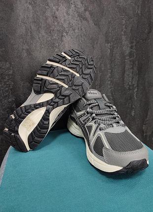 Asics 5