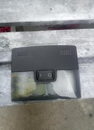 Интерьерный свет audi a6 avant (4b c5) 4b09471050