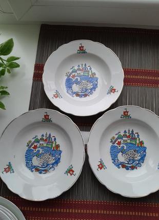Детские фарфоровые тарелочки с ежиком из ссср цена за 3 штуки