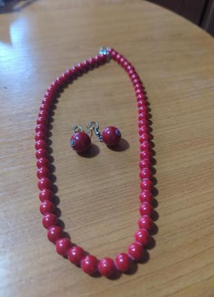 Лот намисто та сережки