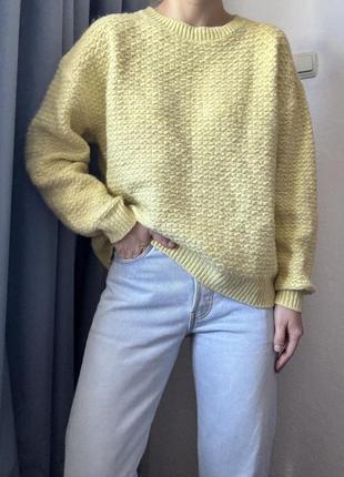 Шерстяний светр жовтий