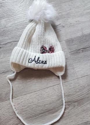 Теплая зимняя шапка на флисе