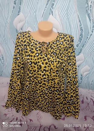 Нарядная женская кофточка полуобхват груди 55 см, полуобхватбюдер 57 см, длина изделия 60 см длина рукава 60 см,