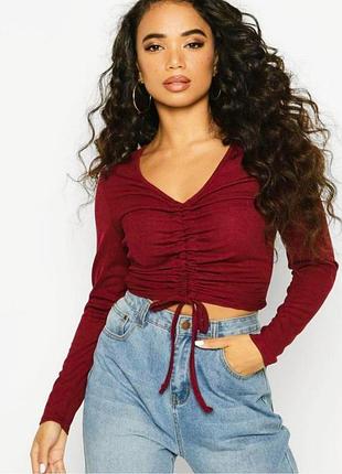 Топ-кроп с утяжкой в мелкий рубчик